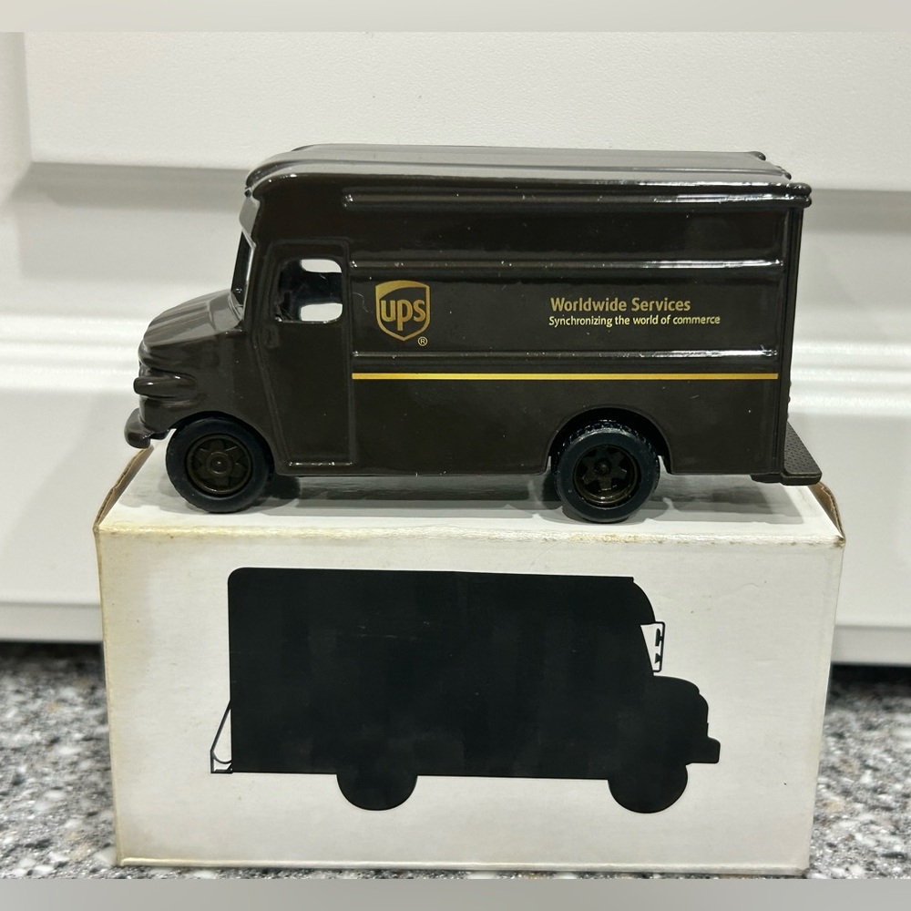 Vintage UPS Metal Package Car 4" Die-Cast Truck Staples Promotion